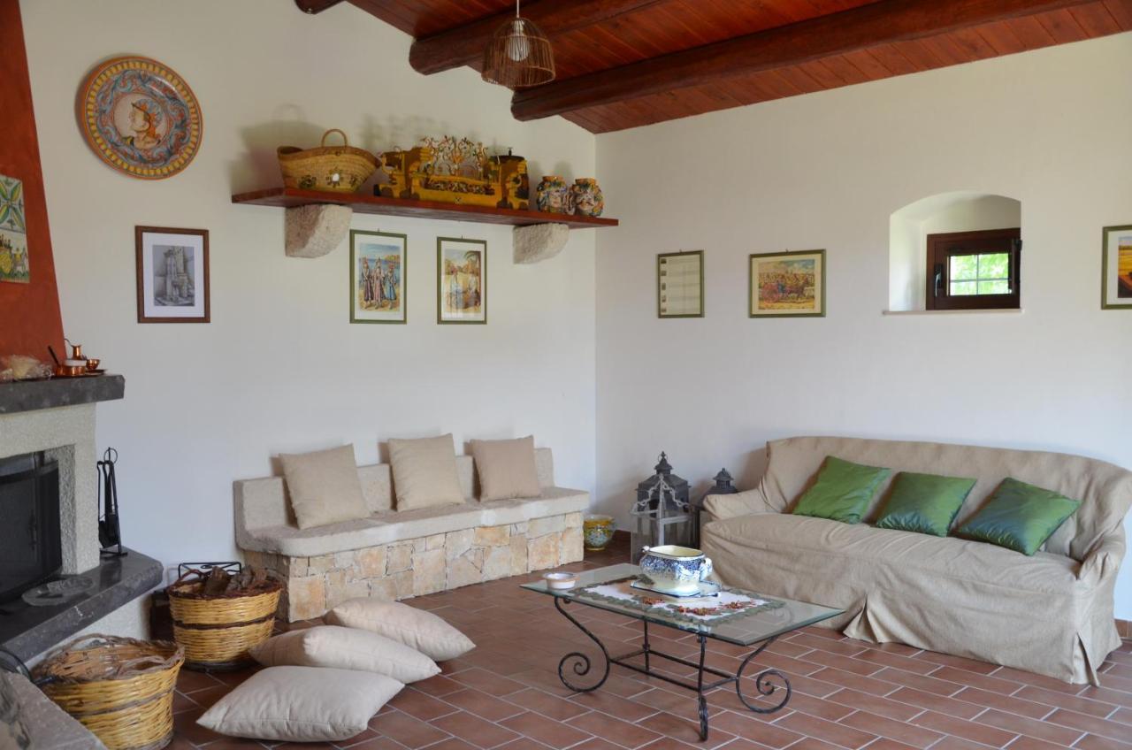 Serravalle Relais & Country Villa With Private Pool - Esclusive Use Chiaramonte Gulfi Exteriör bild