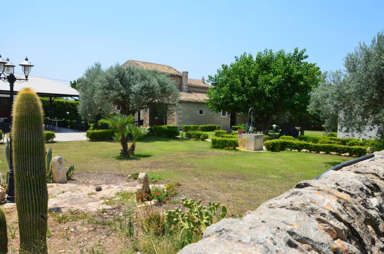 Serravalle Relais & Country Villa With Private Pool - Esclusive Use Chiaramonte Gulfi Exteriör bild