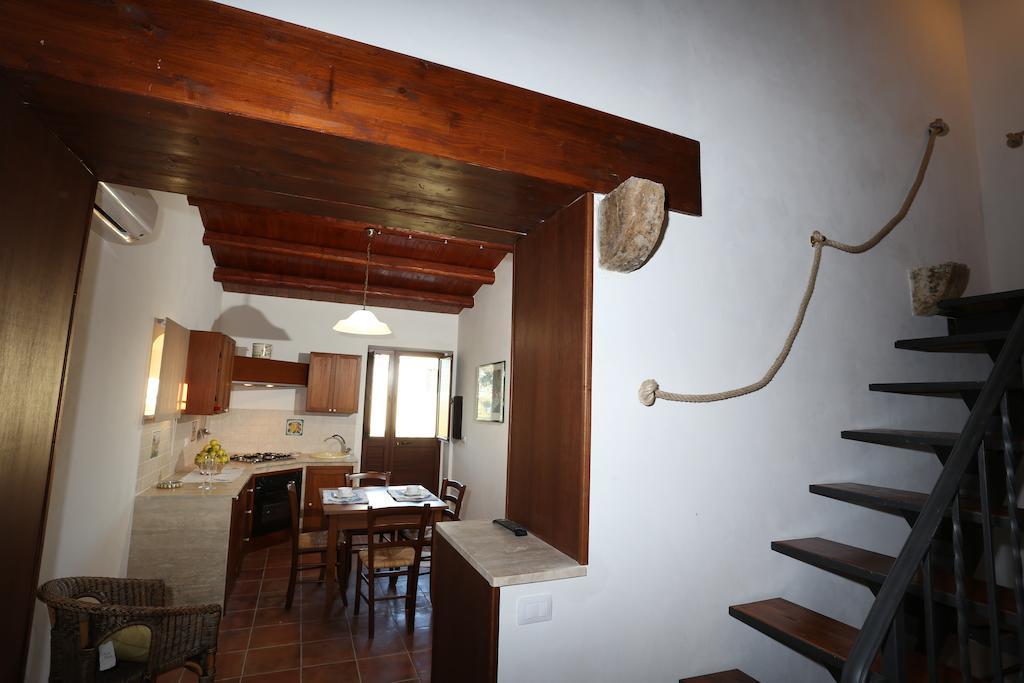 Serravalle Relais & Country Villa With Private Pool - Esclusive Use Chiaramonte Gulfi Rum bild