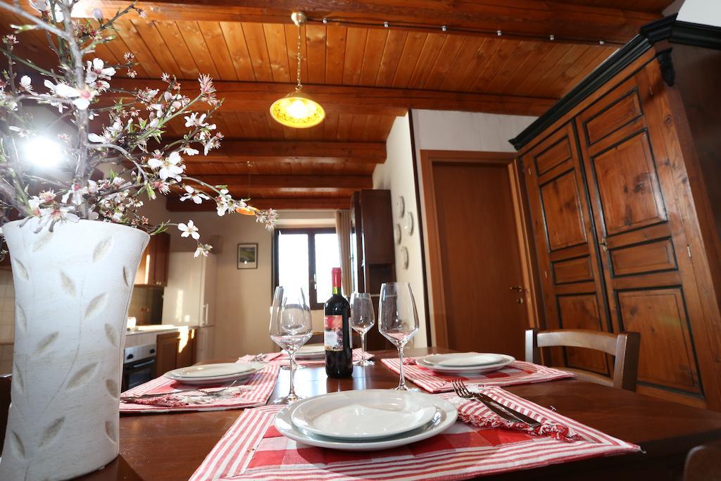Serravalle Relais & Country Villa With Private Pool - Esclusive Use Chiaramonte Gulfi Rum bild