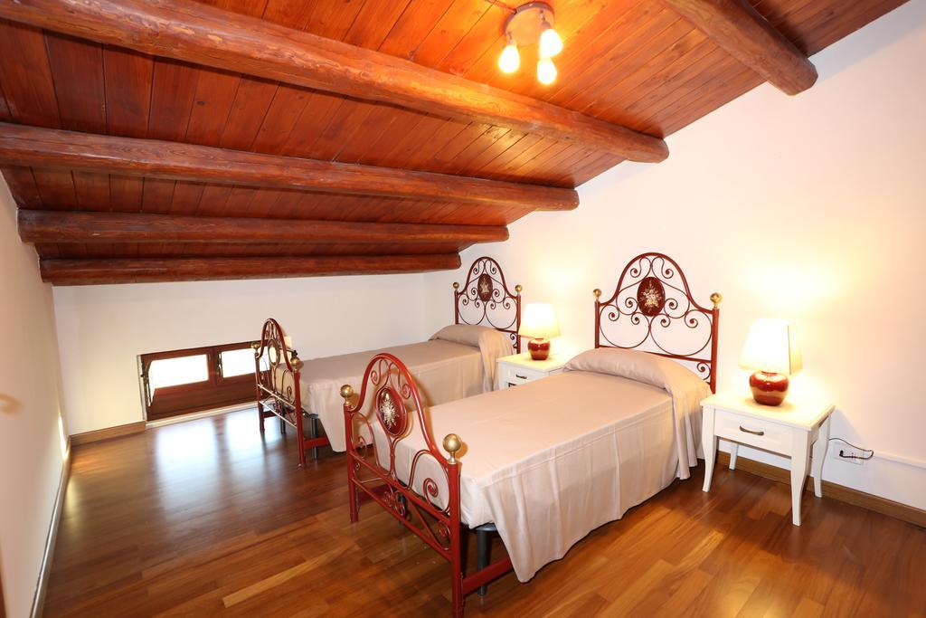 Serravalle Relais & Country Villa With Private Pool - Esclusive Use Chiaramonte Gulfi Exteriör bild