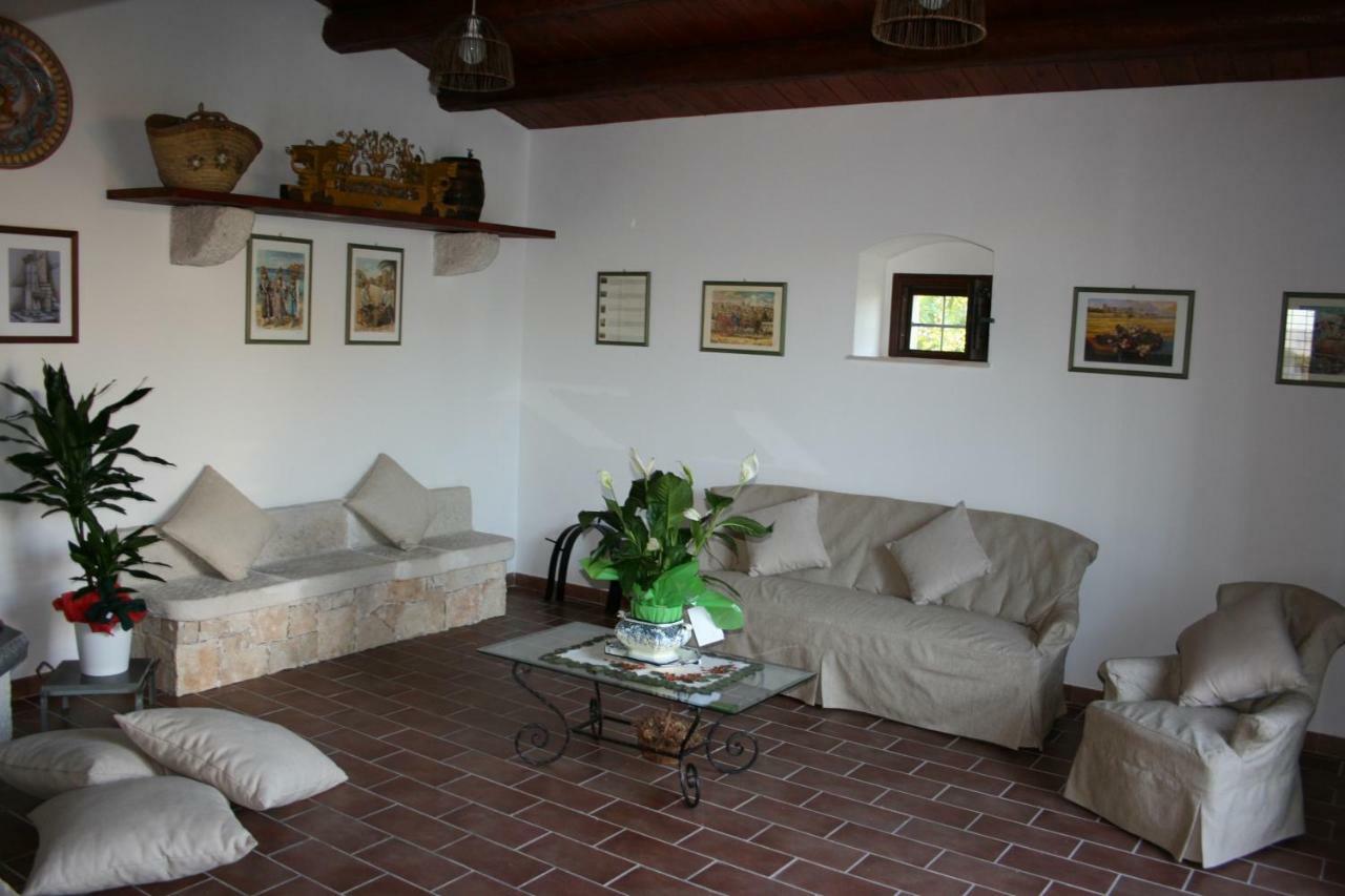 Serravalle Relais & Country Villa With Private Pool - Esclusive Use Chiaramonte Gulfi Exteriör bild
